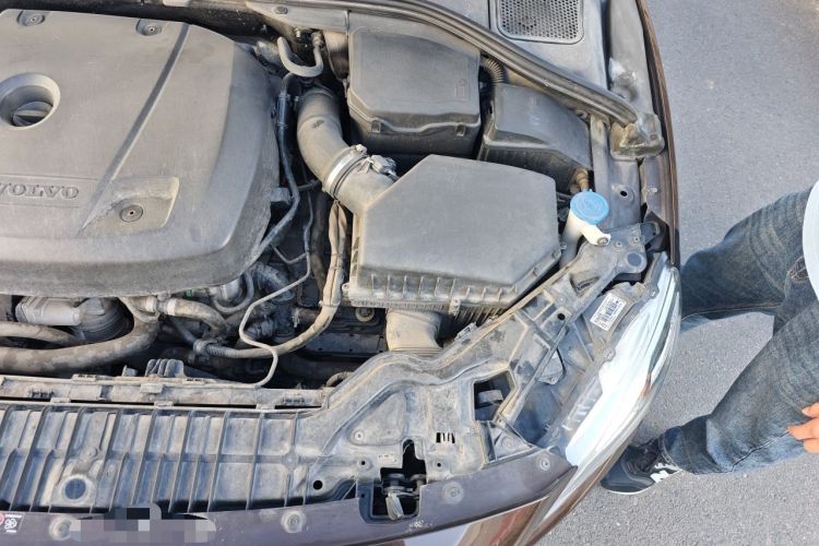 Used Volvo S60 2017 S60L T3 Smart Upgrade Edition Engine Bay Left
