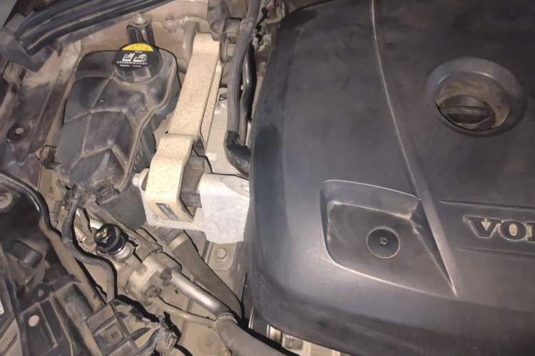 Used Volvo S60 2017 S60L T3 Smart Upgrade Edition Engine Bay Right