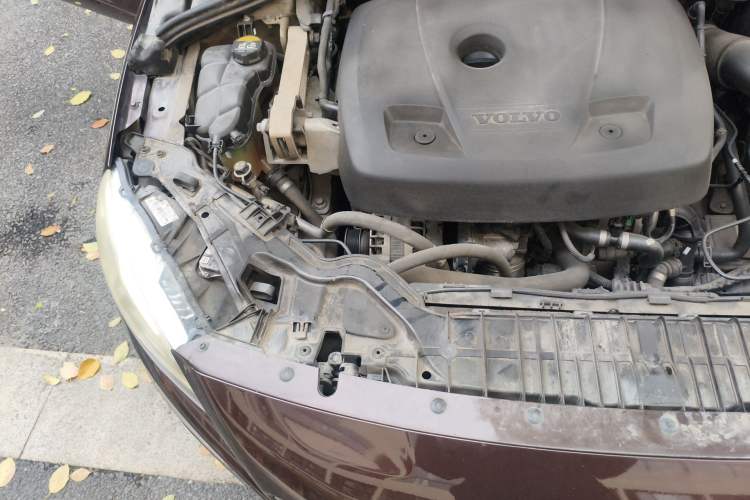 Used Volvo S60 2017 S60L T3 Smart Upgrade Edition Engine Bay Right