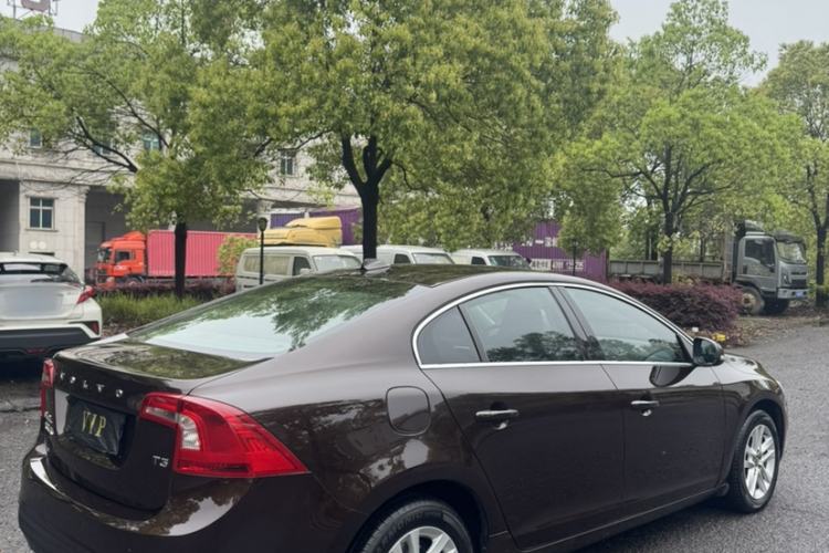 Used Volvo S60 2017 S60L T3 Smart Upgrade Edition Exterior 4
