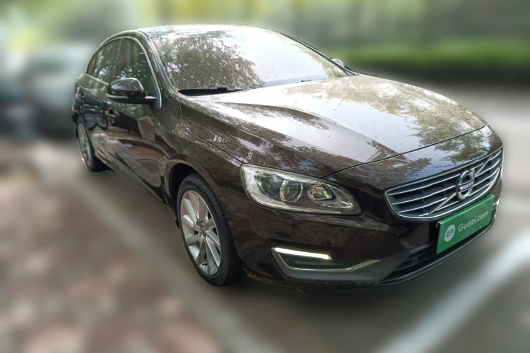 Used Volvo S60 2017 S60L T4 Smart Range Edition Front Right 45 Deg
