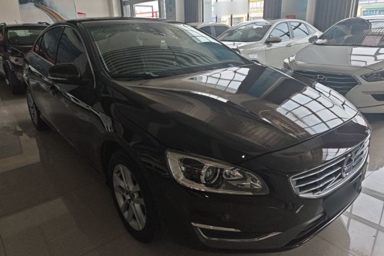 Used Volvo S60 2017 S60L T3 Smart Upgrade Edition Front Right 45 Deg