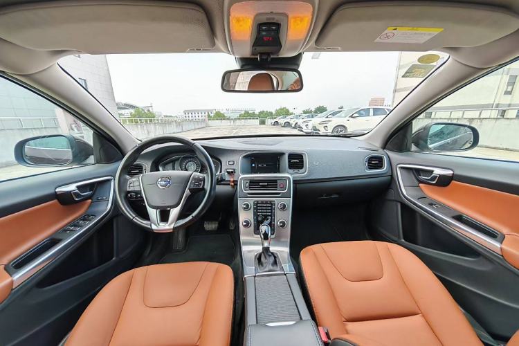 Used Volvo S60 2017 S60L T3 Smart Upgrade Edition Interior 2