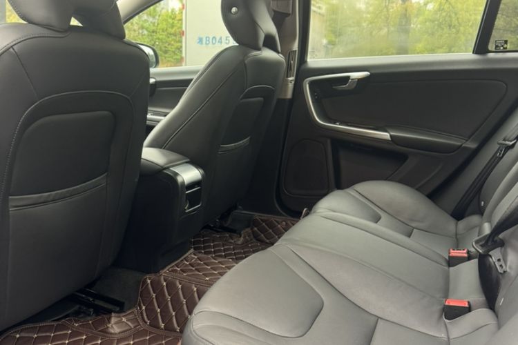 Used Volvo S60 2017 S60L T3 Smart Upgrade Edition Interior 3