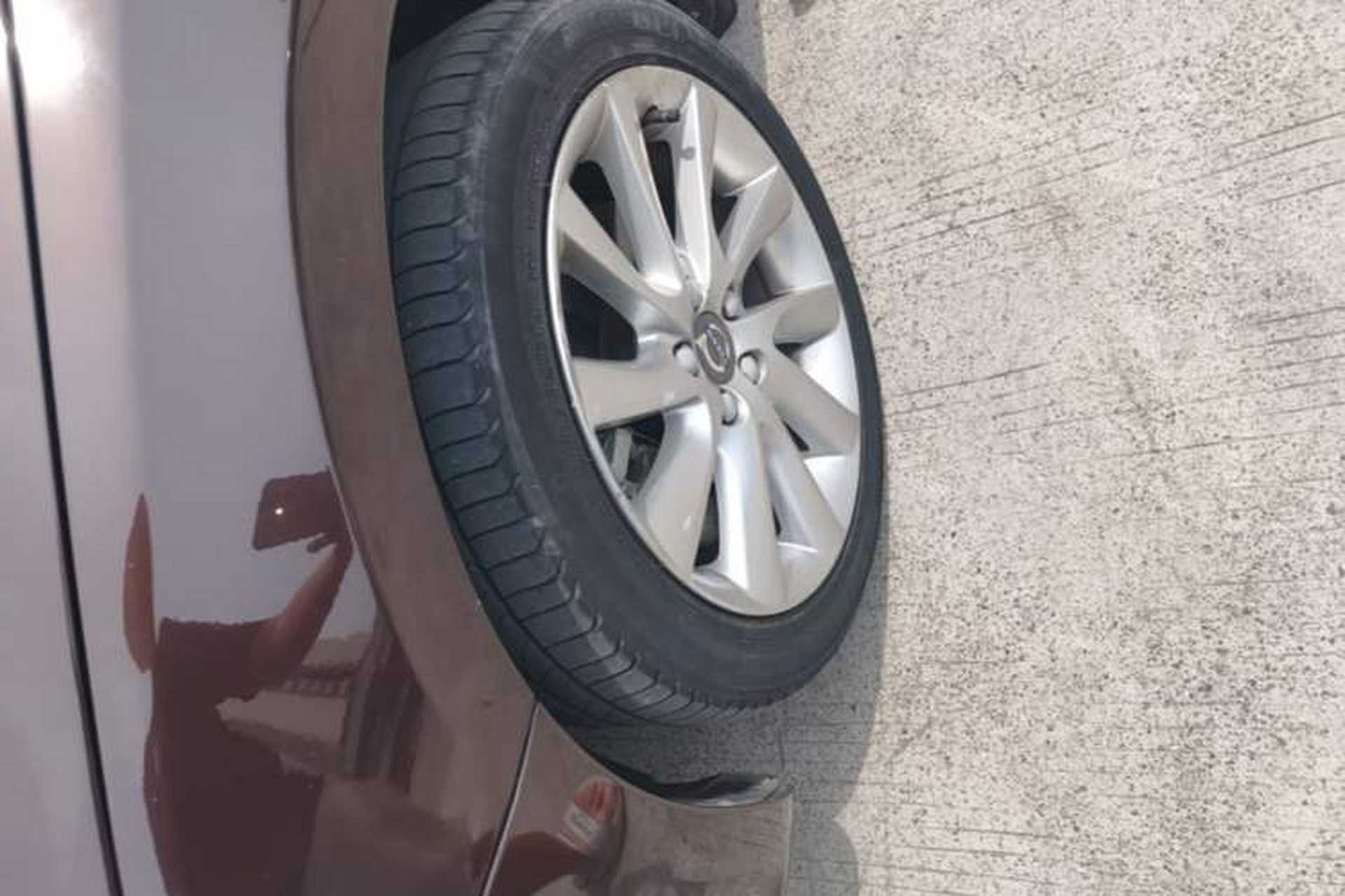 Used Volvo S60 2017 S60L T4 Smart Range Edition Left Front Wheel Hub