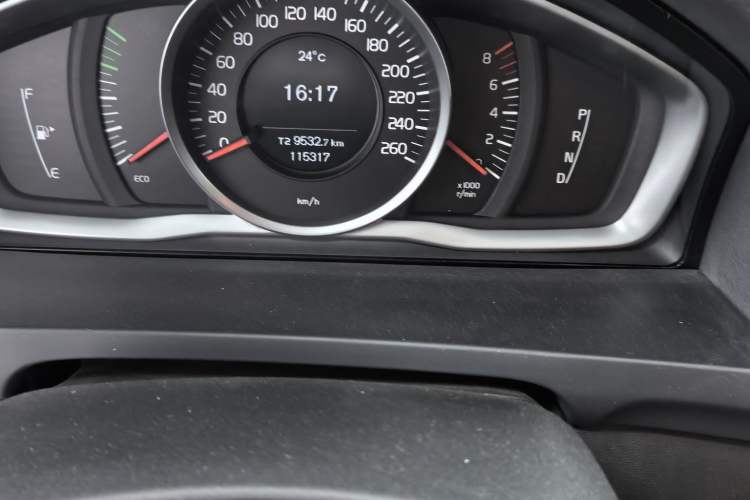 Used Volvo S60 2017 S60L T3 Smart Upgrade Edition Odometer Close Up