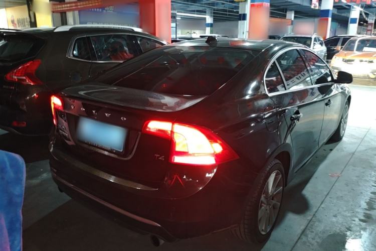 Used Volvo S60 2017 S60L T4 Smart Range Edition Rear Right 45 Deg