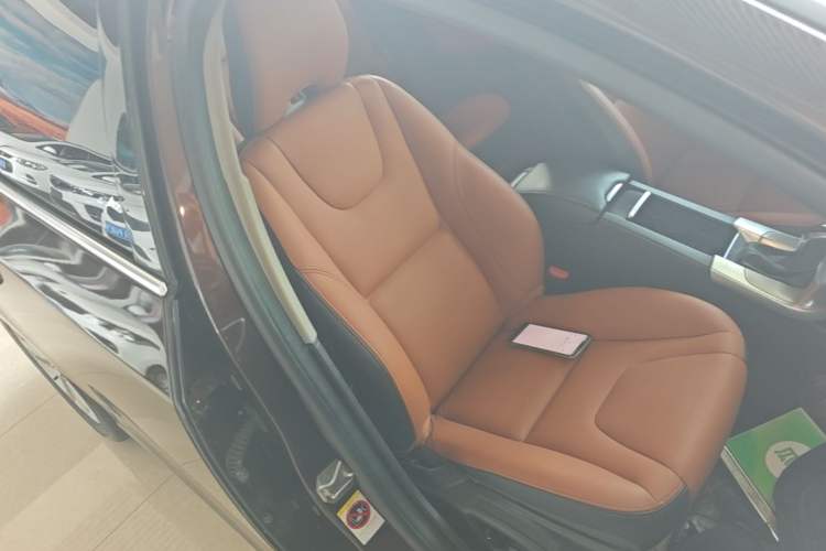 Used Volvo S60 2017 S60L T3 Smart Upgrade Edition Right Front Seat