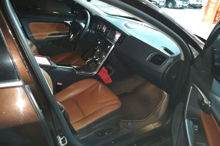 Used Volvo S60 2017 S60L T4 Smart Range Edition Right Front Seat