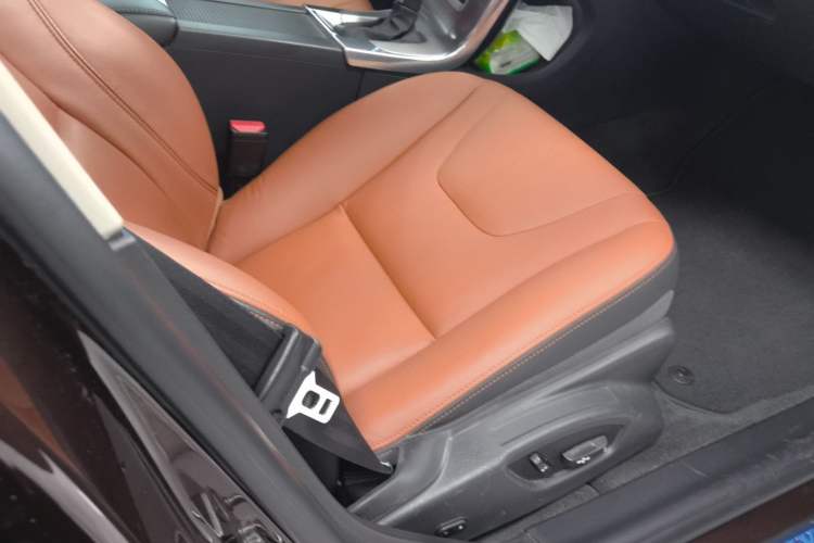 Used Volvo S60 2017 S60L T3 Smart Upgrade Edition Right Front Seat