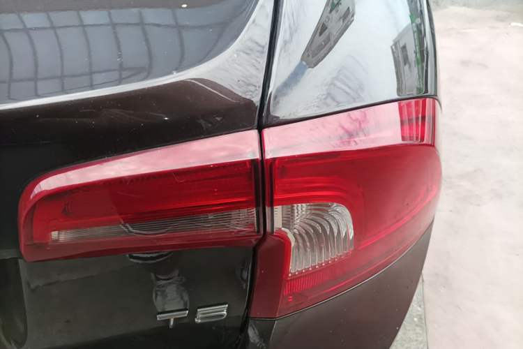 Used Volvo S60 2017 S60L T5 Zhiyue Edition Right Rear Taillight