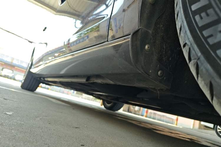 Used Volvo S60 2017 S60L T3 Smart Upgrade Edition Right Side Sill