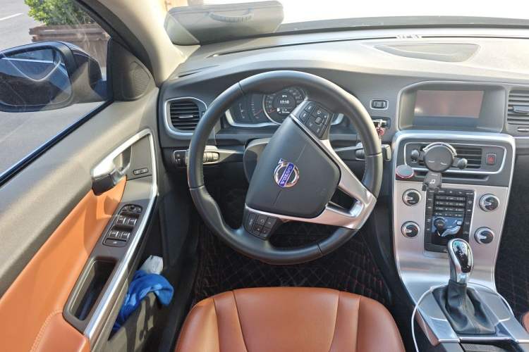 Used Volvo S60 2017 S60L T3 Smart Upgrade Edition Steering Wheel