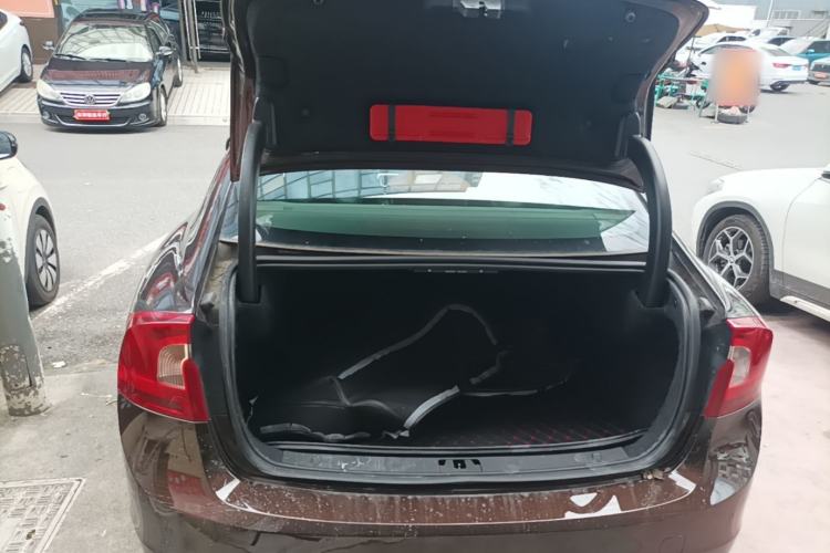 Used Volvo S60 2017 S60L T5 Zhiyue Edition Trunk