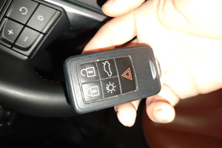 Used Volvo S60 2017 S60L T4 Smart Range Edition Vehicle Key