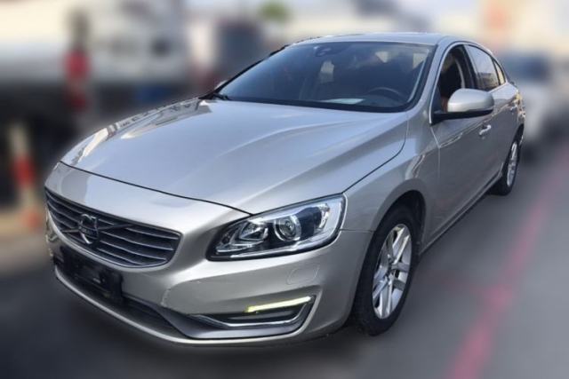 Ojetý Volvo S60 2017 S60L T3 Smart Upgrade Edition