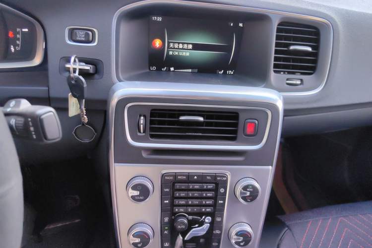 Used Volvo S60 2017 S60L T5 Intelligent Drive Edition Audio And AC Panel