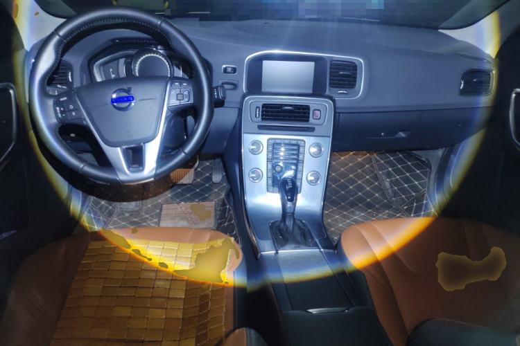 Used Volvo S60 2017 S60L T5 Intelligent Drive Edition Center Console