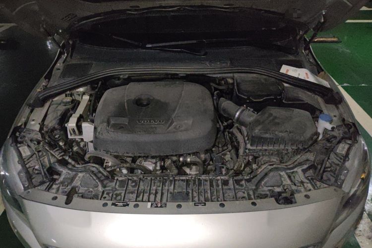 Used Volvo S60 2017 S60L T3 Smart Upgrade Edition Engine Bay