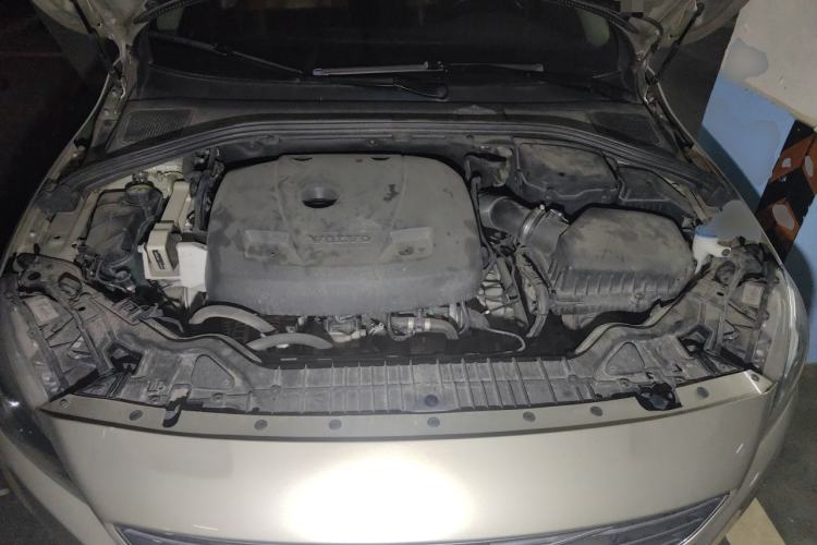 Used Volvo S60 2017 S60L T3 Smart Upgrade Edition Engine Bay