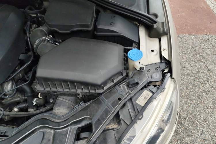 Used Volvo S60 2017 S60L T3 Smart Drive Edition Engine Bay Left