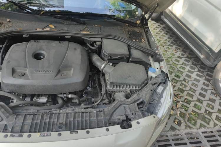 Used Volvo S60 2017 S60L T5 Intelligent Drive Edition Engine Bay Left
