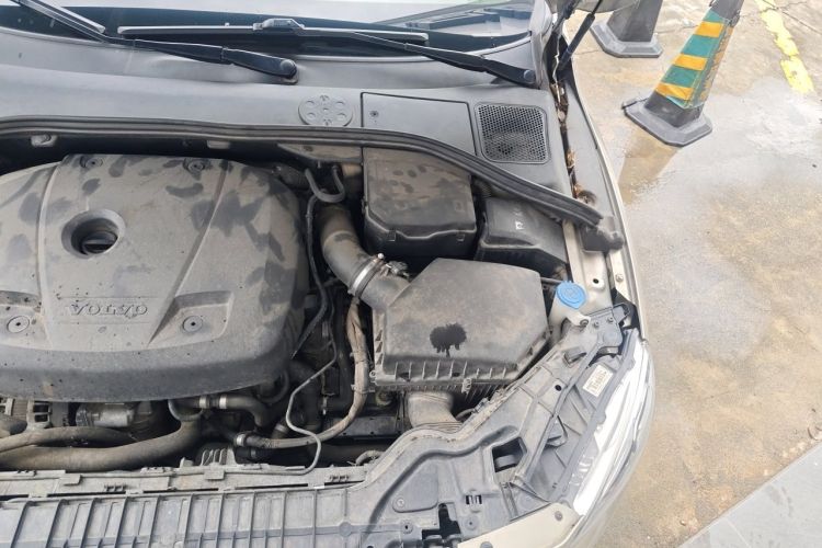 Used Volvo S60 2017 S60L T3 Smart Upgrade Edition Engine Bay Left