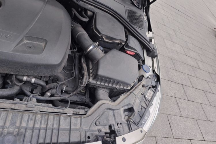 Used Volvo S60 2017 S60L T4 Smart Range Edition Engine Bay Left