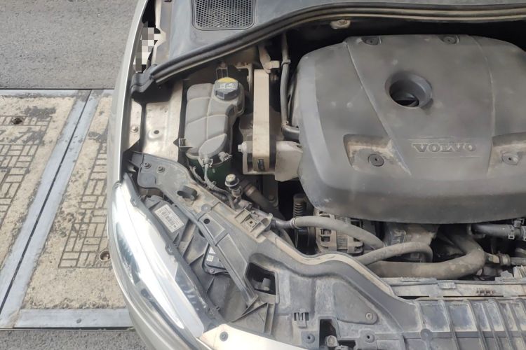 Used Volvo S60 2017 S60L T3 Smart Upgrade Edition Engine Bay Right