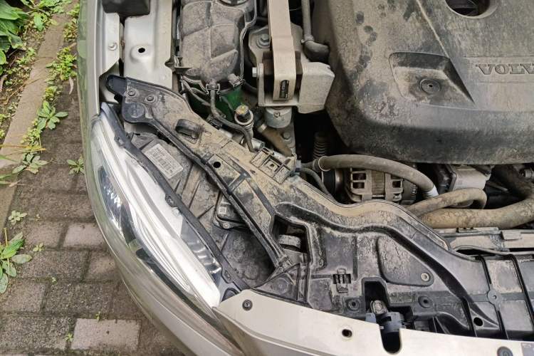 Used Volvo S60 2017 S60L T4 Smart Range Edition Engine Bay Right