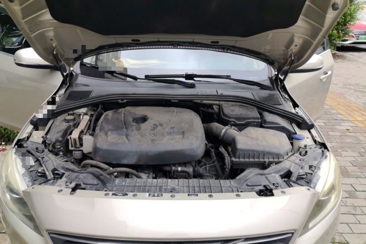 Used Volvo S60 2017 S60L T4 Smart Range Edition Engine Bay
