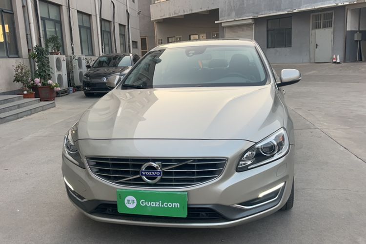 Used Volvo S60 2017 S60L T4 Smart Range Edition Exterior 5