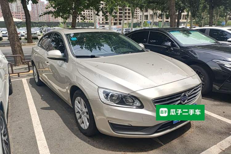 Used Volvo S60 2017 S60L T3 Smart Drive Edition Front Right 45 Deg