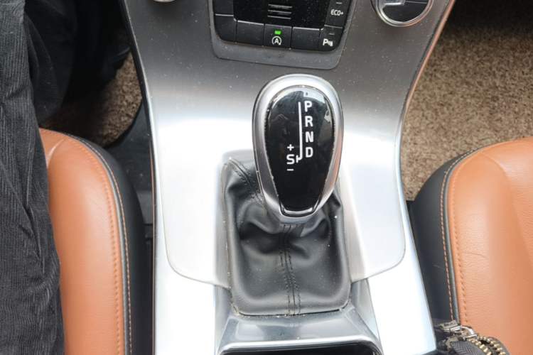 Used Volvo S60 2017 S60L T3 Smart Upgrade Edition Gear Lever