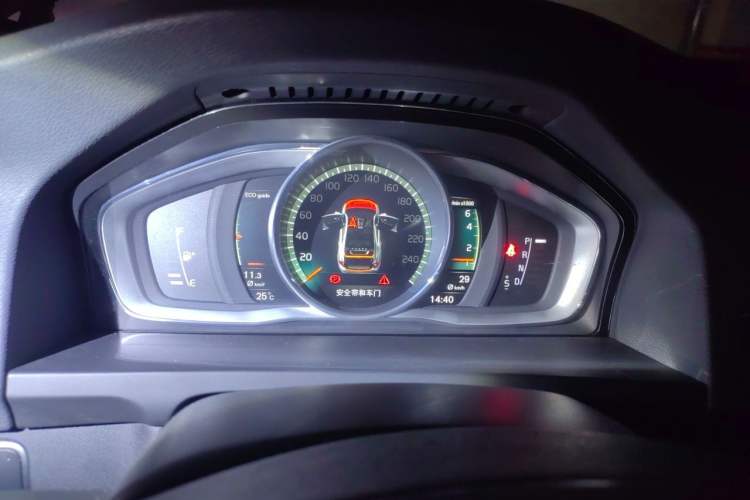 Used Volvo S60 2017 S60L T5 Intelligent Drive Edition Instrument Cluster