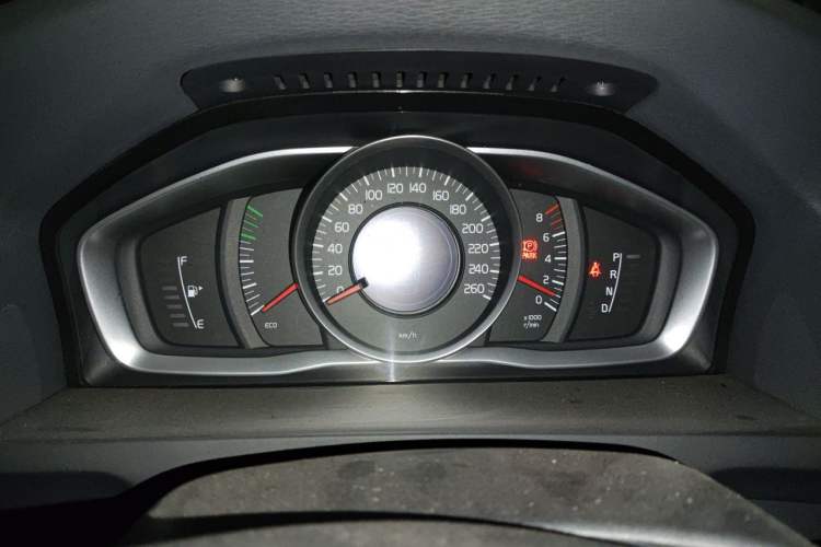 Used Volvo S60 2017 S60L T3 Smart Upgrade Edition Instrument Cluster