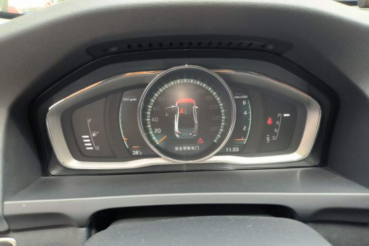 Used Volvo S60 2017 S60L T4 Smart Range Edition Instrument Cluster