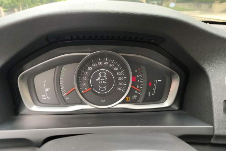 Used Volvo S60 2017 S60L T3 Smart Drive Edition Instrument Cluster