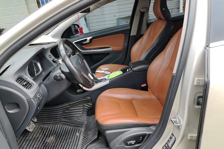 Used Volvo S60 2017 S60L T4 Smart Range Edition Left Front Seat