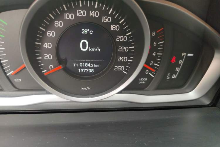 Used Volvo S60 2017 S60L T3 Smart Drive Edition Odometer Close Up