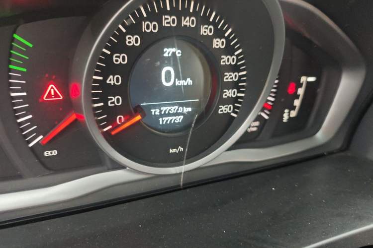 Used Volvo S60 2017 S60L T3 Smart Upgrade Edition Odometer Close Up