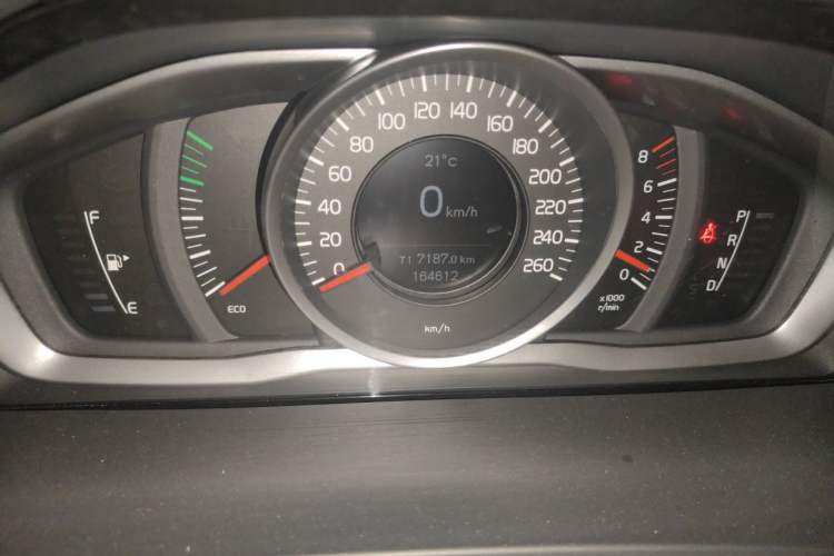 Used Volvo S60 2017 S60L T3 Smart Upgrade Edition Odometer Close Up