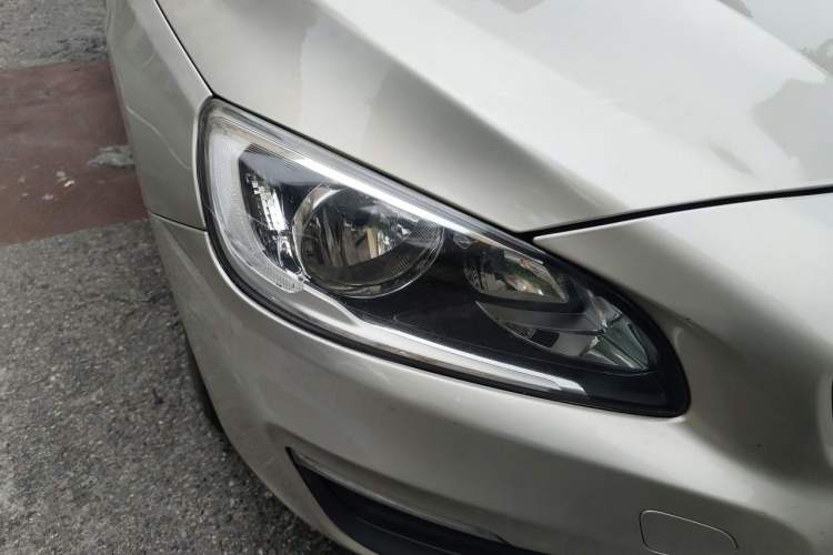 Used Volvo S60 2017 S60L T3 Smart Drive Edition Right Front Headlight