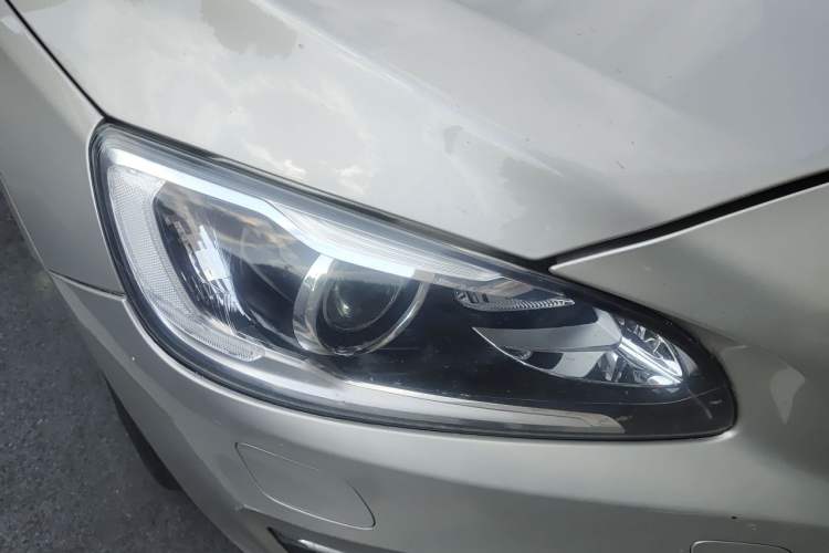 Used Volvo S60 2017 S60L T3 Smart Upgrade Edition Right Front Headlight
