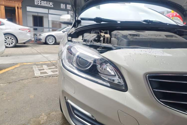 Used Volvo S60 2017 S60L T3 Smart Upgrade Edition Right Front Headlight