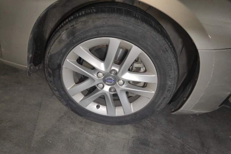 Used Volvo S60 2017 S60L T3 Smart Upgrade Edition Right Front Wheel Hub