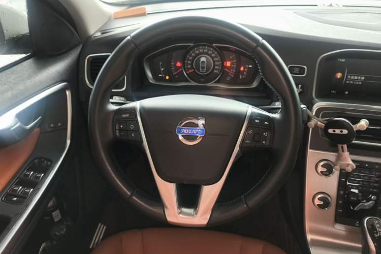 Used Volvo S60 2017 S60L T3 Smart Upgrade Edition Steering Wheel