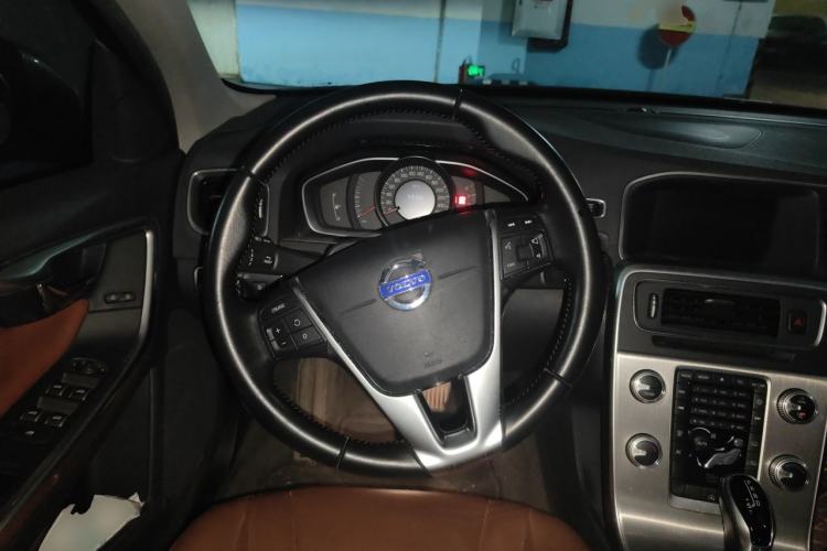Used Volvo S60 2017 S60L T3 Smart Upgrade Edition Steering Wheel