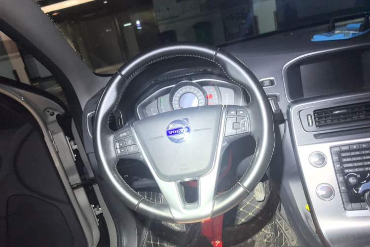 Used Volvo S60 2017 S60L T3 Smart Upgrade Edition Steering Wheel