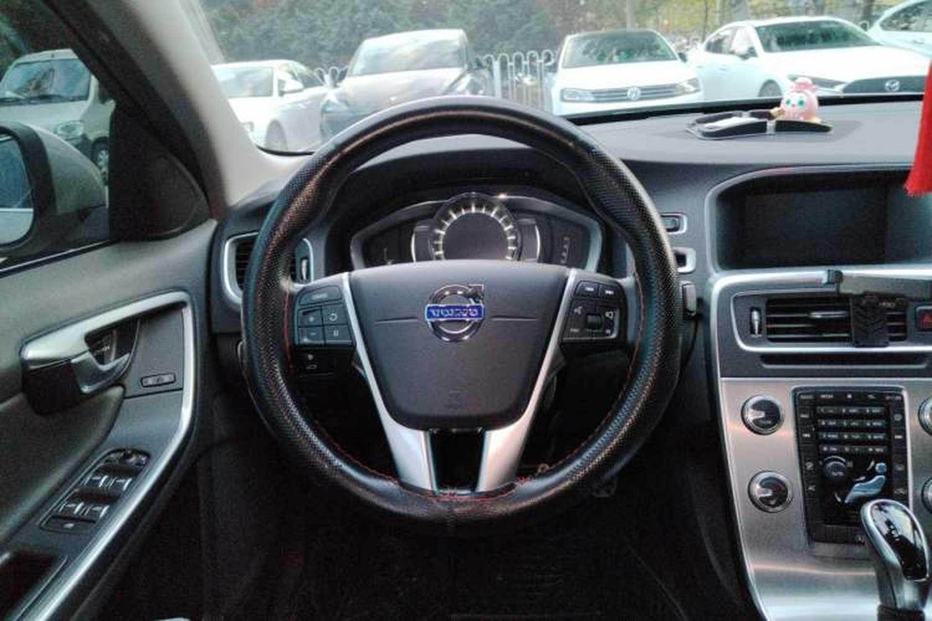 Used Volvo S60 2017 S60L T4 Smart Range Edition Steering Wheel